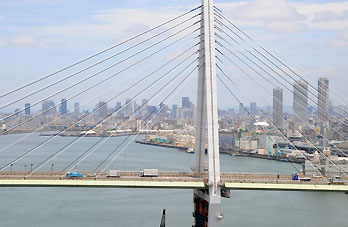 Japan Photo | Tempozan bridge 天保山大橋 harbour bridge in Osaka